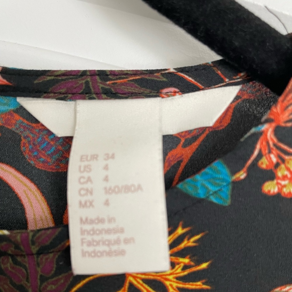 H&M Tunic - Picture 3 of 4